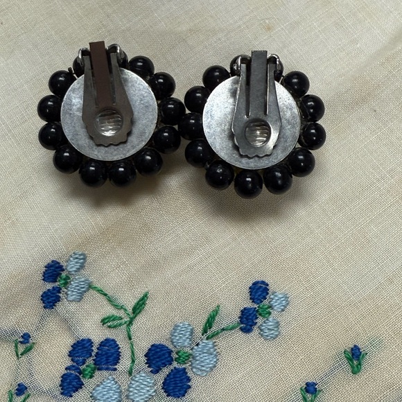 Vintage Elegant Black and Pearl Rhinestone Cluster Earrings Clip back - Picture 3 of 4